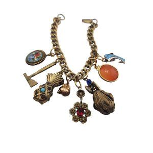 Vintage Outstanding Charm Bracelet (A3570)